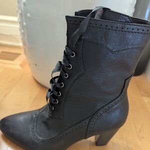 Women's Lace-Up Granny Boots